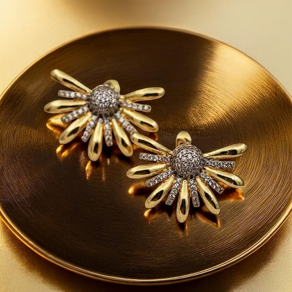 Luxurious flower earrings made of zirconia and copper; nwot